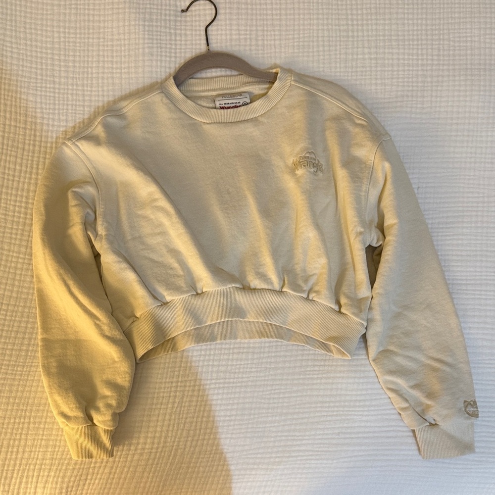 Pull & Bear X Wrangler Cream Cropped Sweatshirt